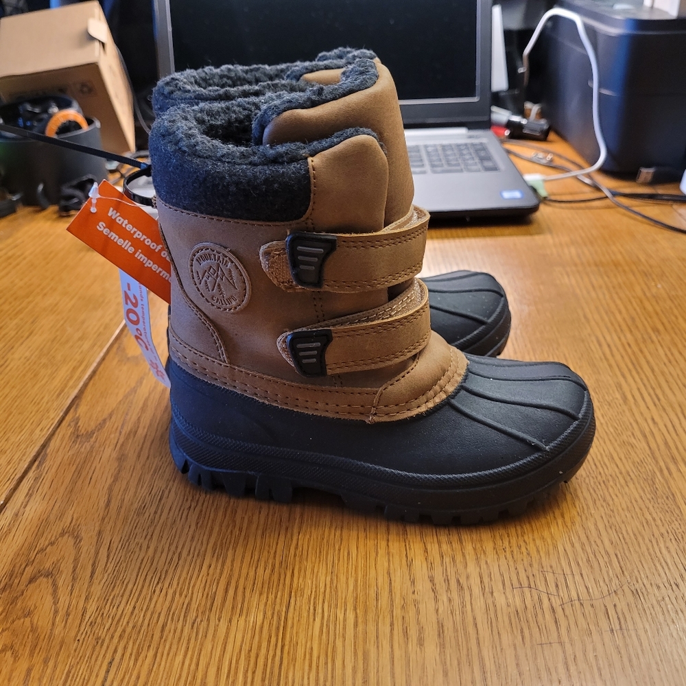 Kids winter boots